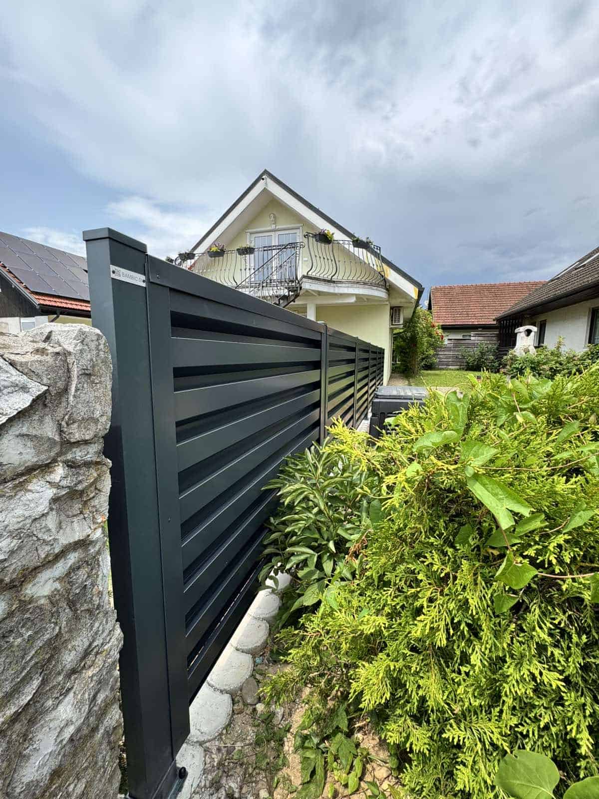 STANDARD lamelna ograja