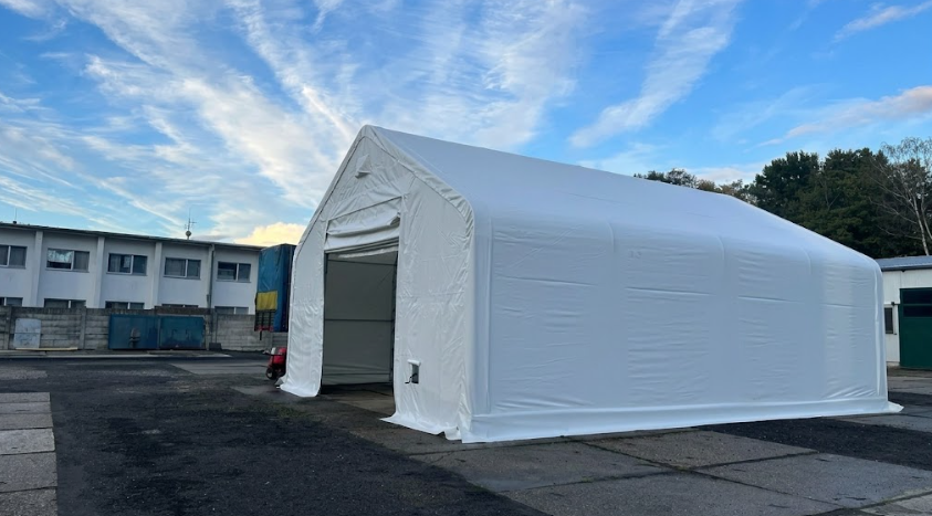 9,15 m x 12,2 m x 6,1 m - slika 3